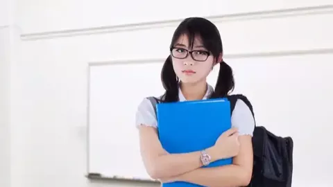 男子开车撞情人丈夫却撞错了人